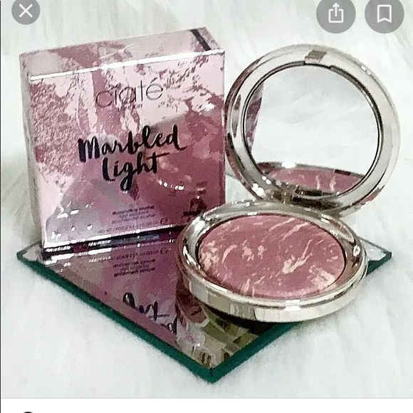 MARBLED LIGHT ILLUMINATING BLUSH IN COLOR ‘BURNT’ BY BRAND CIATE - Picture 2 of 8